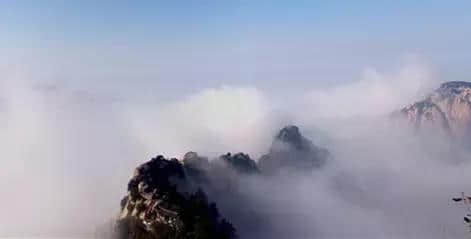 “华山雪景”最美不过“北国风光，千里冰封”