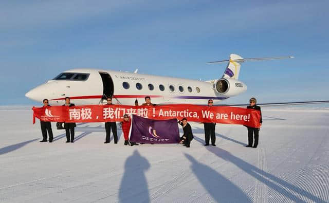 中国客机首降南极飞行20小时 海航将首个中国旅游团送达南极