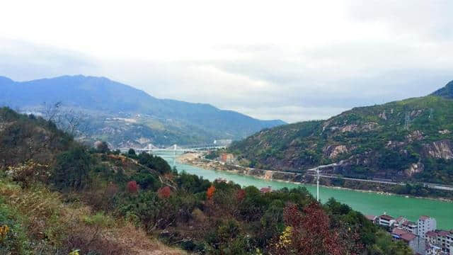 青田旅游——隐藏在山城中的马鞍山天岩宫