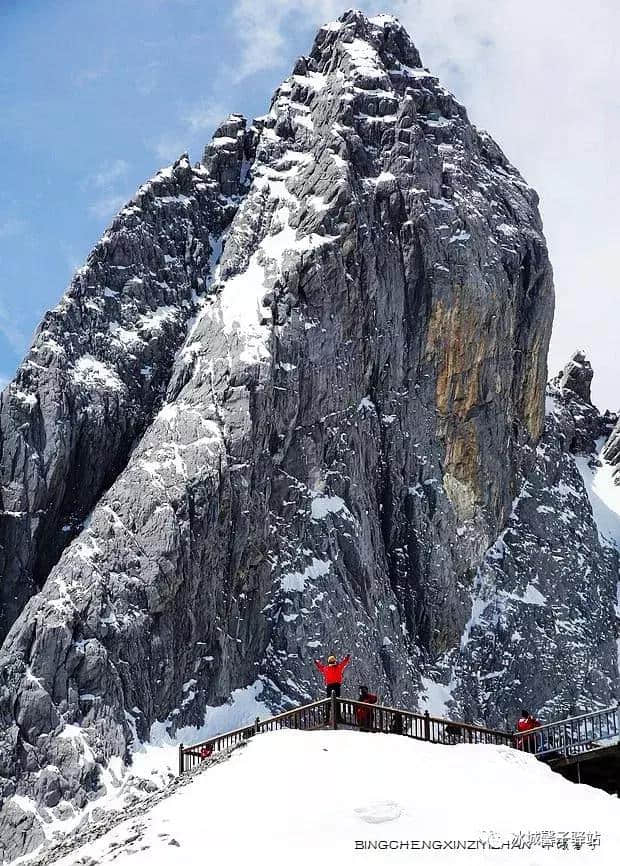 玉龙雪山，将雪花雕刻在山峰的永恒之作