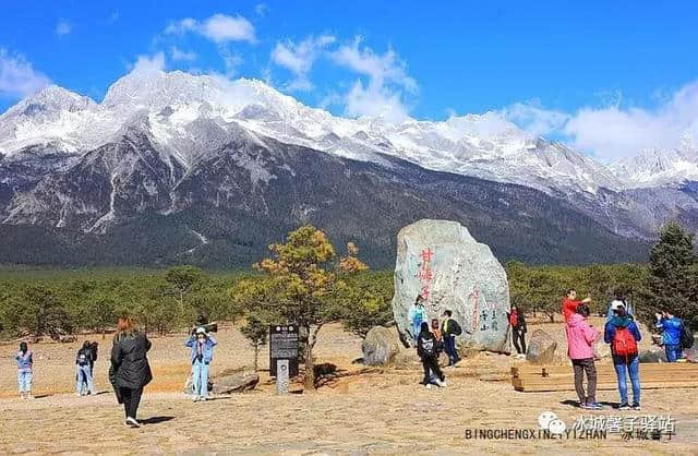 玉龙雪山，将雪花雕刻在山峰的永恒之作