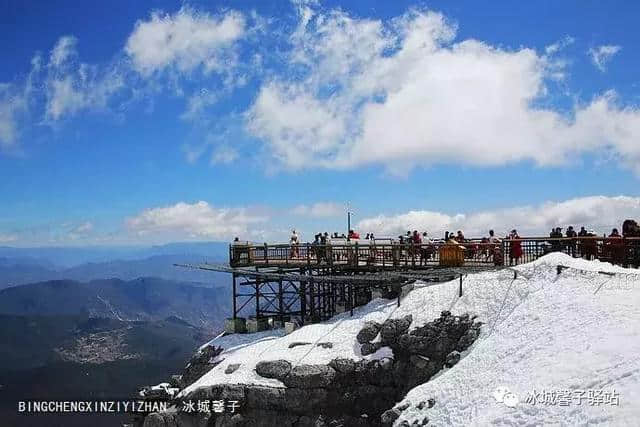 玉龙雪山，将雪花雕刻在山峰的永恒之作