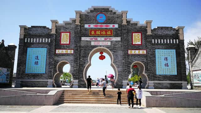 葫芦山庄是葫芦岛市最具特色的旅游景区了