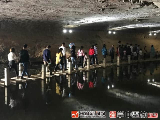 大年初一：广西玉林市旅游景区景点人气旺盛