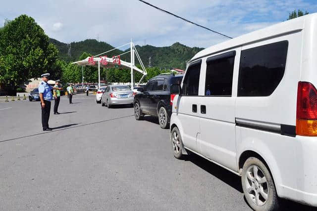 夏日全民旅行记 走进洛阳栾川鸡冠洞、老君山