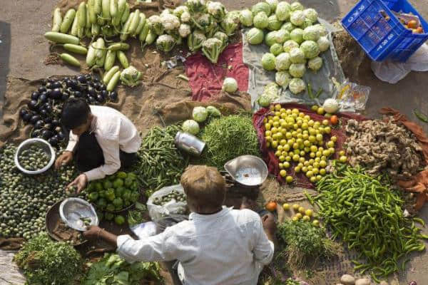 英国游客评价菜市场：日本干净，印度脏乱，中国这2字