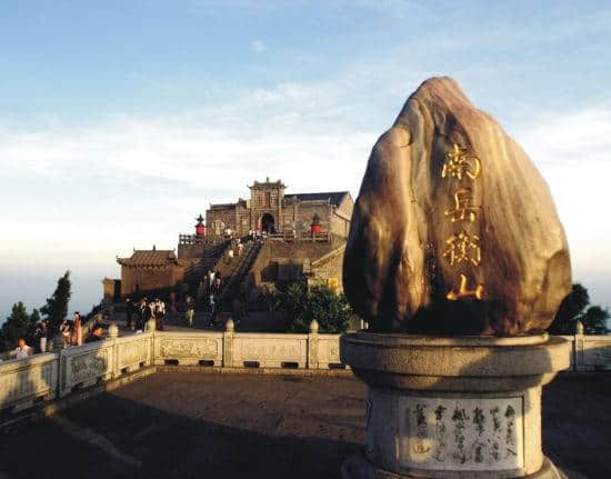 太壮观了！湖南这十大旅游景点，别告诉我你一处都没去过