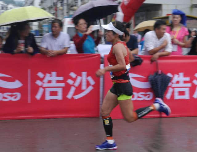 震撼！泰宁环大金湖国际山地马拉松赛今日鸣枪淋漓开跑