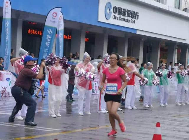 震撼！泰宁环大金湖国际山地马拉松赛今日鸣枪淋漓开跑