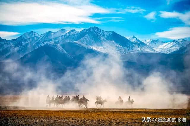 中国最美的公路在南疆，南疆最美的风景在路上