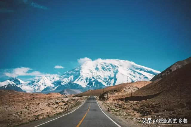 中国最美的公路在南疆，南疆最美的风景在路上