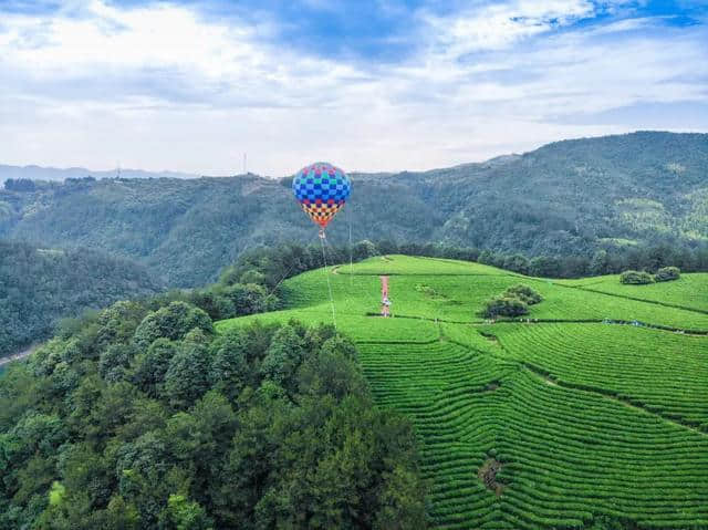 不用去土耳其，遂昌湖山也有浪漫热气球，想和你来一场环游记~