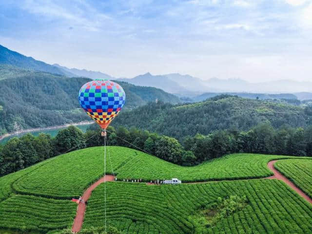 不用去土耳其，遂昌湖山也有浪漫热气球，想和你来一场环游记~