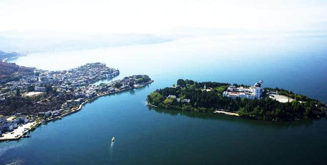 大理南诏风情岛，到大理旅游必去景点之一，风景秀丽