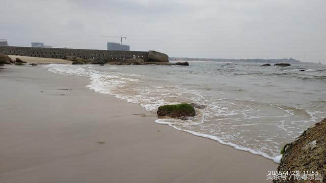 请到汕尾红海湾来，海胆美味美景任你食游，休闲浪漫激情任你欢！