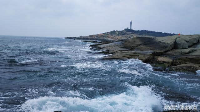 请到汕尾红海湾来，海胆美味美景任你食游，休闲浪漫激情任你欢！