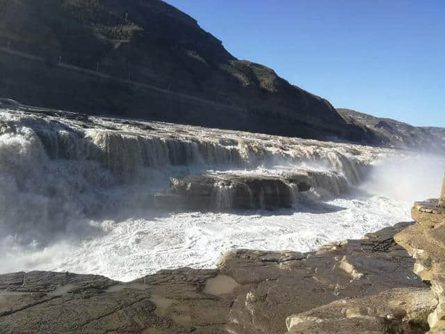 游壶口瀑布所感