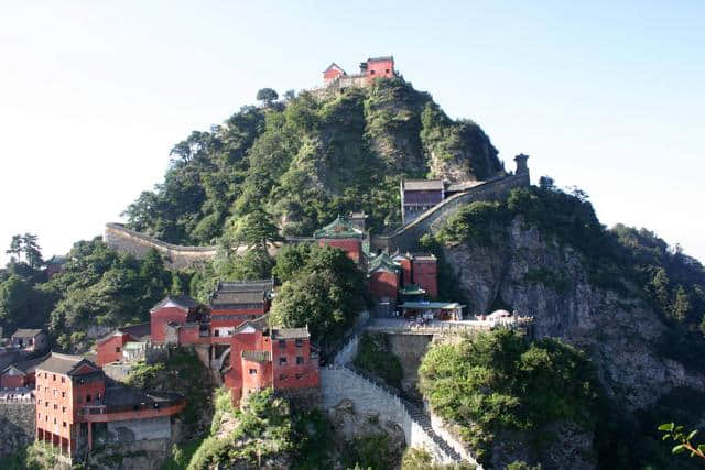 荆山楚水有多美，8条湖北旅游线路带你领略