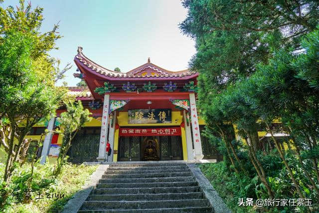 湖南南岳衡山旅行，登上山顶祝融峰风景独好，一日游衡山攻略