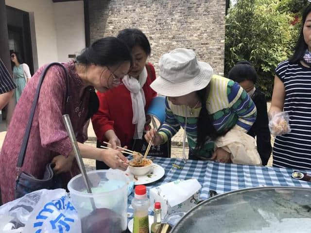 石嘴山——扬州两市书画邀请展在扬州举办