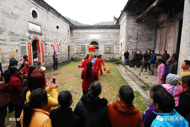 「特别关注」石城灯彩在央视陪您过大年