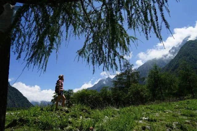 老司机带你游川西，一路避暑一路游山玩水！今夏就你会玩！