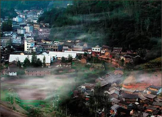 暑假云南冷门旅游：楚雄石羊镇，红河迤萨镇，普洱柯里村，翁丁村