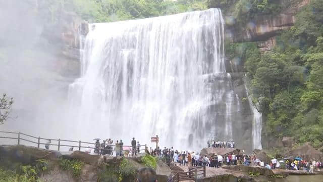 五一小长假，赤水旅游旺！