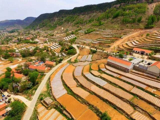 「乡村旅游」沂水这个小村庄，身世不凡，景色如画，世外桃源式的旅游体验等你来！