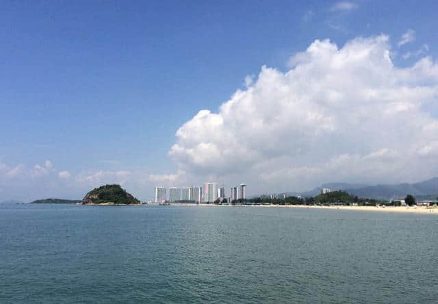 深圳之外距离香港最近的这座城市，碧海蓝天度假好去处，强推！