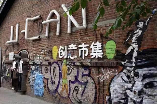 十一攻略出炉！90%成都人不晓得的隔壁世界级景点，……