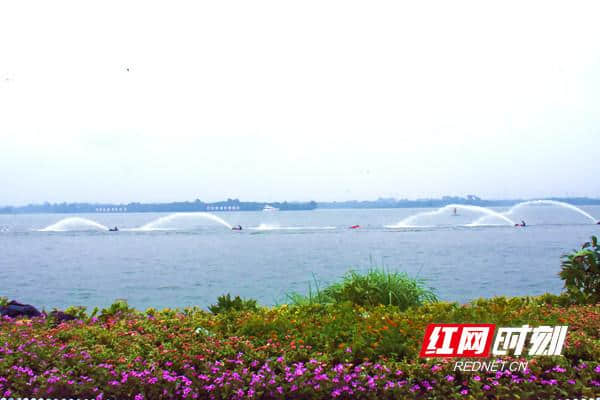 竞技浩江湖 益阳洞庭湖生态文化旅游暨水上运动节开幕