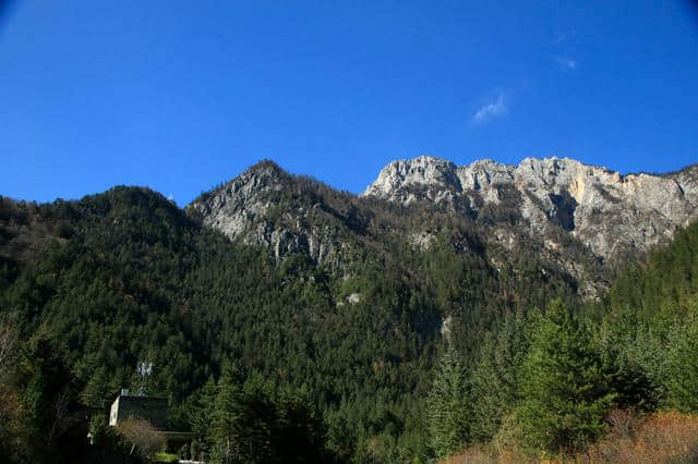 成都周末自驾游 通往九寨沟的路上 风景更美