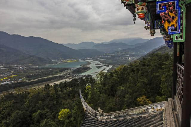 四川成都旅游必去的10个景点，各个都是风景优美，让人流连忘返