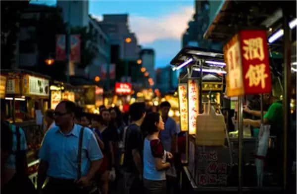 在前往香港买买买的路上，请留一点时间和空间给深圳