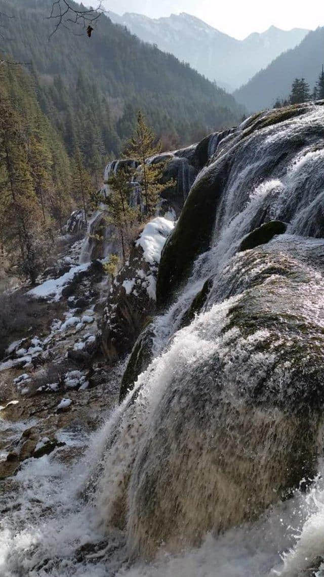 冬季一人行，成都，九寨沟，重庆转机，拉萨，纳木错，羊卓雍错，13日经济舒适游