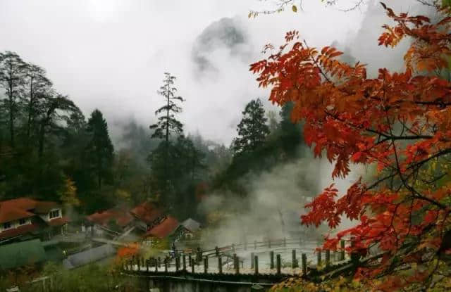 康定木格措、跑马山和海螺沟、燕子沟景区为教师免门票