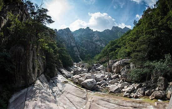 奇妙之美：金刚山、白头山等朝鲜旅游目的地已成为旅游者向往之地