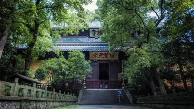 细数杭州“四百八十寺”，游古刹，悟佛法，与禅相会穿梭千年！