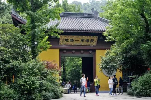 细数杭州“四百八十寺”，游古刹，悟佛法，与禅相会穿梭千年！