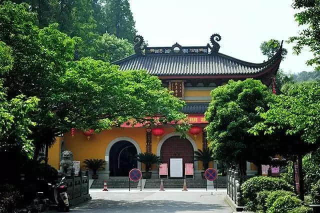 细数杭州“四百八十寺”，游古刹，悟佛法，与禅相会穿梭千年！