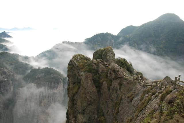 雁荡山旅游攻略：如何畅游三山五岳中“最小众的它”？