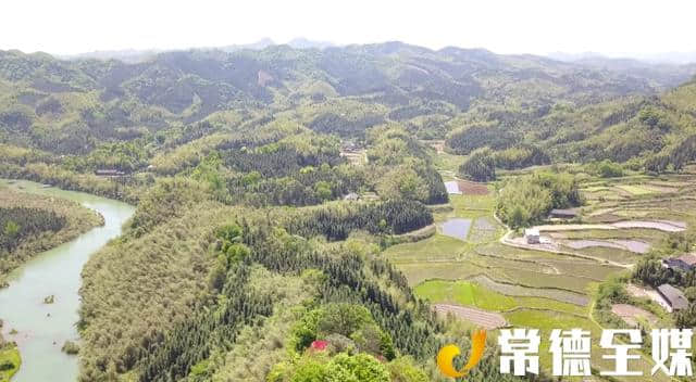 常德桃源夷望溪镇：青山依旧在 旅游正当红