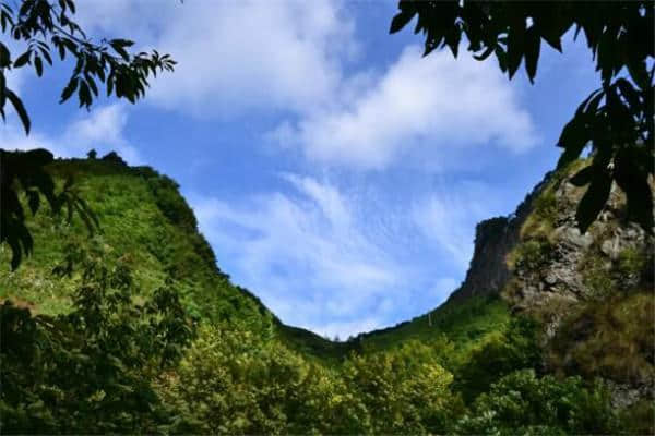 宣城十大最好玩的旅游地，桃花潭，李白曾此写下了“桃花潭水深千尺，不及汪伦送我情”