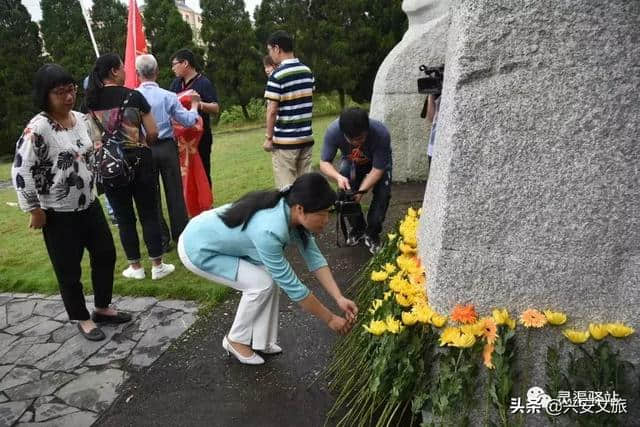 桂北红色旅游联合体研学旅行基地揭牌暨“游动湘江弘扬伟大长征精神”等两大红色主题启动仪式今天举行