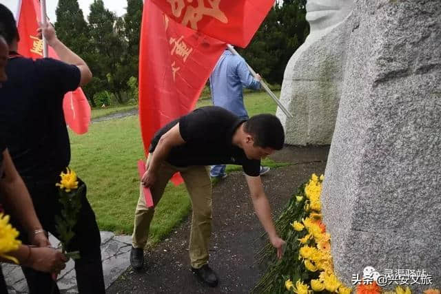 桂北红色旅游联合体研学旅行基地揭牌暨“游动湘江弘扬伟大长征精神”等两大红色主题启动仪式今天举行