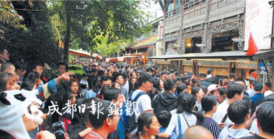 国庆成都游客1520.43万人次《旅游法》实施五周年提升旅游品质