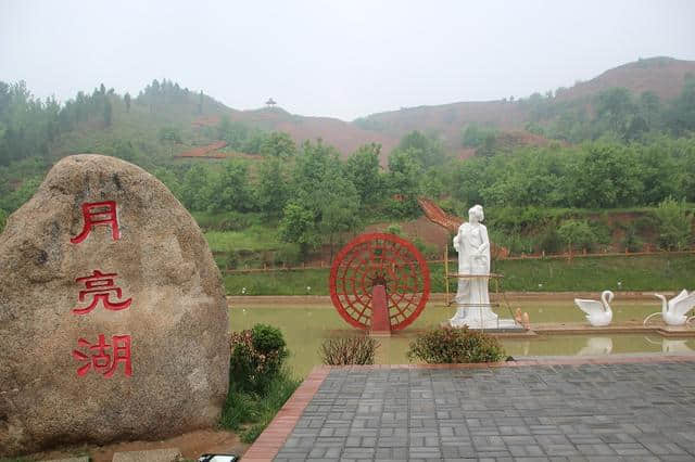 省旅游局调研商洛市乡村旅游“八朵金花”