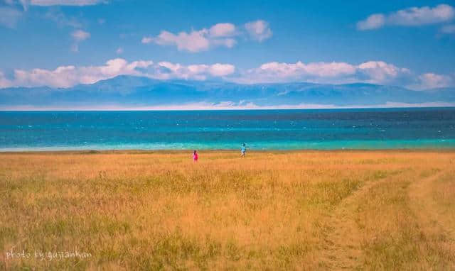 秋日的新疆 是不能错过的风景，这几条最美的路线，你心动了吗？