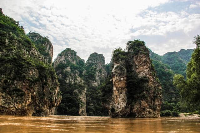 冰峪沟 青山碧水间的畅快与清凉